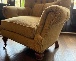 EJ Victor Tufted Barrel Back Upholstered Club Chairs on castors