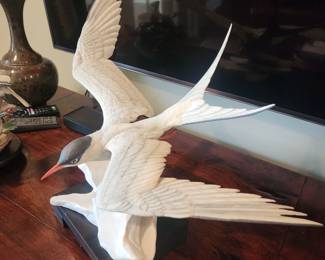 20th Century Boehm Porcelain Studio Arctic Tern, Edition #40135, 19 x22 in