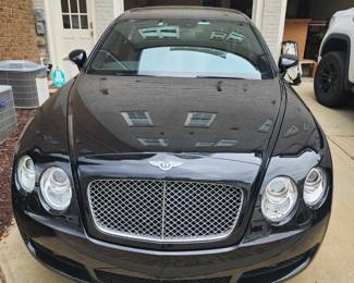 2008 Bentley Flying Spur with 23644 miles