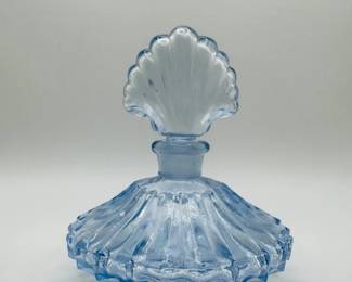 100 VintageLightBlueGlassPerfumeBottlewShellShapedStopper