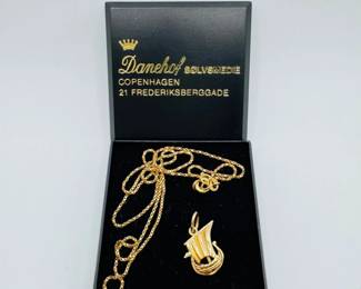 25 14KGoldVikingShipNecklacePendant16Chain306g