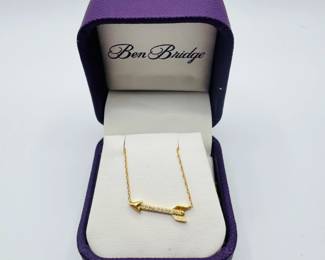 17 14KGoldBenBridgeDiamondArrowPendantNecklace111g