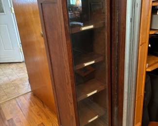 Swizel DVD cabinet