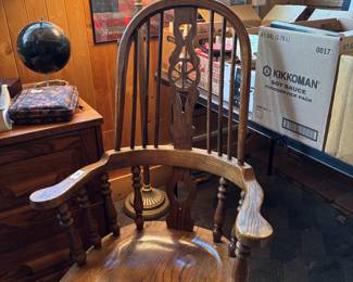 Great Vintage chair.
