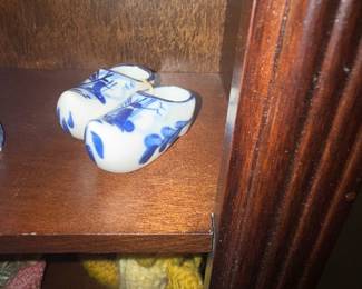 Delft Miniature shoes 