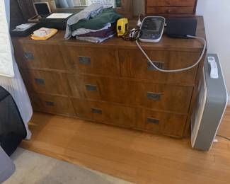 Henredon dresser with mirror 30.5” H x 70” L x 19” D