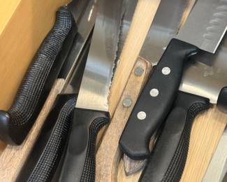 Assortment of knives 