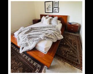 Queen size contemporary bed suite 