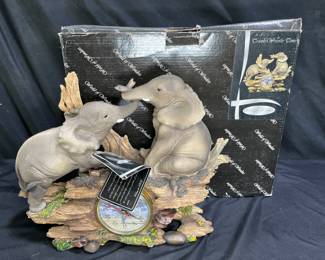Wonders of the World Elephant Clock