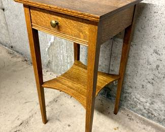 Oak OneDrawer Night Stand
