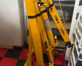 Performance tool engine hoist cherry picker shop crane