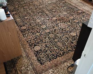 Rug 10'x14' Neutral tones