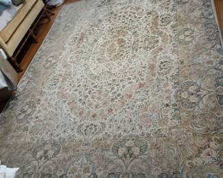 Rug 7'10"x10'10" Netural tones