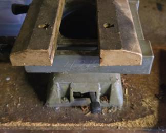 Bench Vise