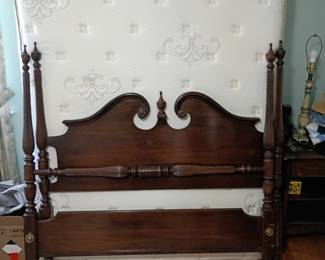 Bed frame and mattress set