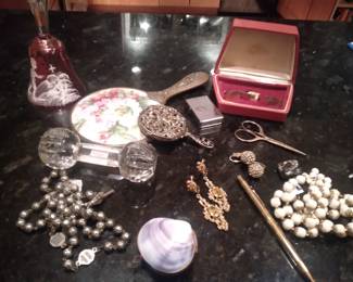 Vintage jewelry and mary gregory