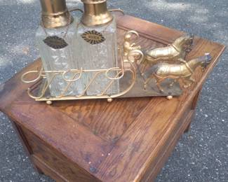 Vintage decanter  horse tantalus set