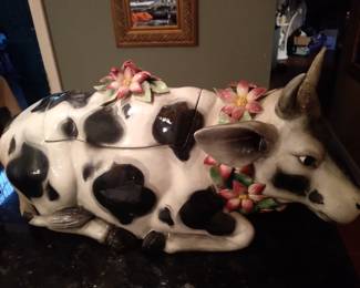 Large italian capodimonte cow tureen