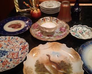 Various porcalian items