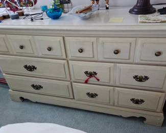 White Wood Dresser (has mirror)