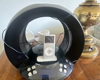 JBL On Time speaker dock & clock radio for iPod