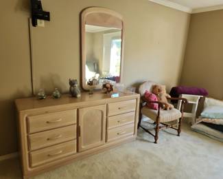 Dresser & mirror