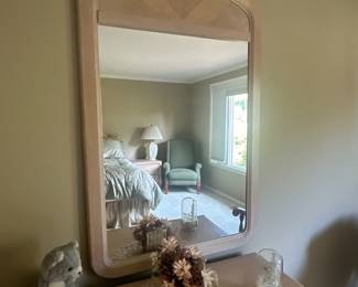 Wall mirror