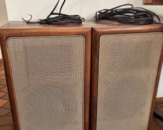 The Advent Loudspeaker 