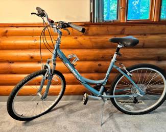 Diamondback 21 Speed Touring Bike