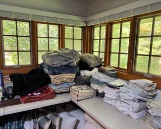 Blankets and sheet sets