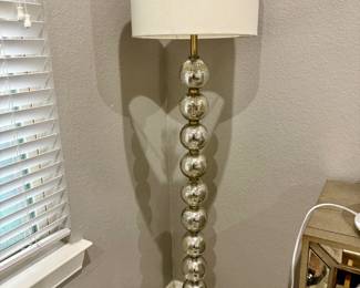 Floor lamp