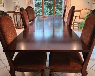 Stunning Diningroom & Chairs sold Sep
