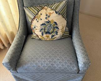 Mid- Century tufted Chair (2) and lovely throw pillow (2)