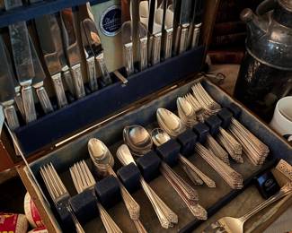 Silver plate flatware 