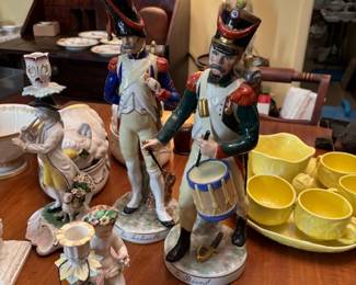 Tons od ceramics for
Italy, France, and
All around the world 