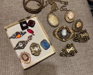 Antique Jewelry 