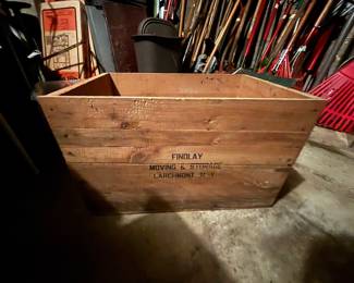 Vintage New York crate 
