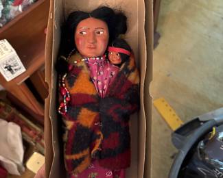 Skoomum doll