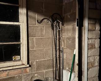 Shepard hooks 