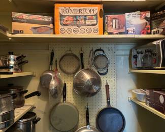 Pots pans 
