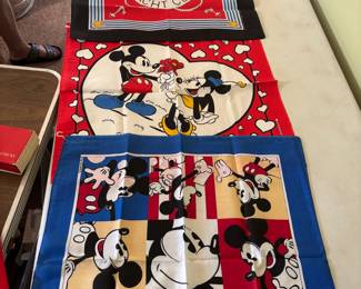 NOS SCARVES DISNEY MICKEY MOUSE 