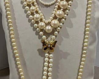 Pearls Are Coming Back In Style