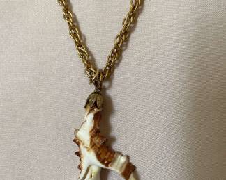 Shell Pendant Necklace 