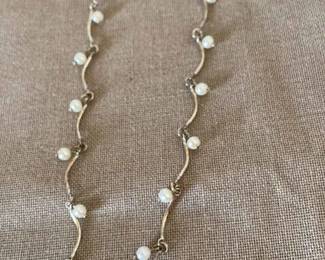 Faux Pearl Silver Scalloped Necklace 