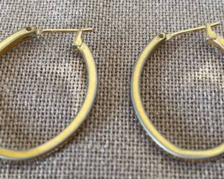 Stamped ET Gold Colored Earrings Pierced