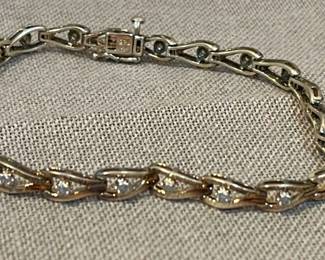 925 Stamped Braclet With Diamond Like Stones