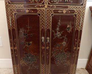 Beautiful Vintage Asian Tea Cabinet