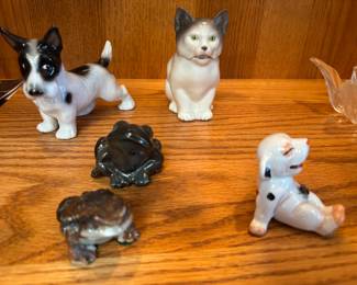 Erphilia collectables and small cat teapot