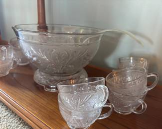 Anchor Hocking punch bowl set with pedestal