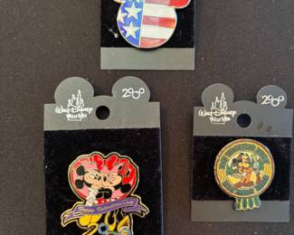 Disney collectors pins